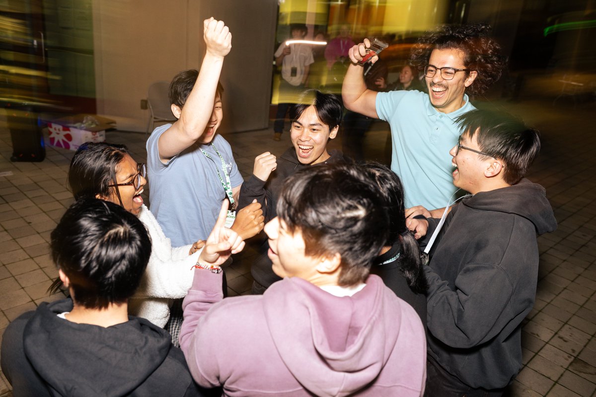 hackwithtrees's tweet image. We&apos;ve extended the deadline for TreeHacks 2026 applications!
Apply now by Nov 2, 11:59 PM PT at treehacks.com 

Last chance to apply for the opportunity to visit Stanford, win amazing prizes (last year over $160k+), meet amazing hackers and sponsors, and have an…