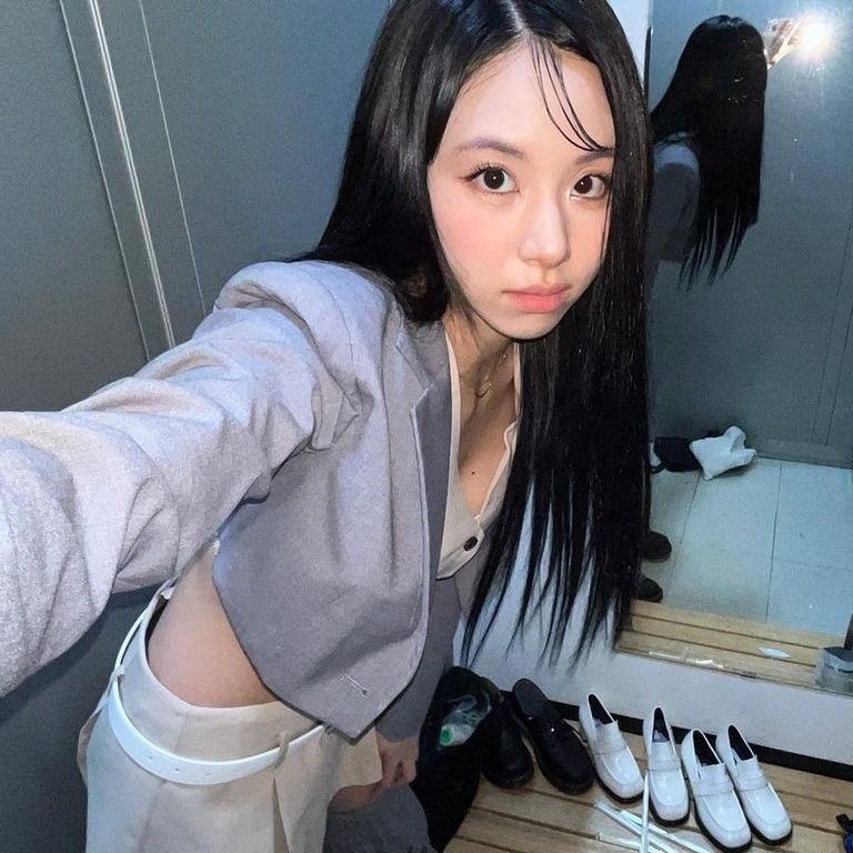 certainlies's tweet image. : ¨·.·¨ :
  ` ·. ☁️ good morning ♡
: ¨·.·¨ :
  ` ·. may today be soft, slow, and kind to you.
      take a deep breath — you’re doing great 🌿