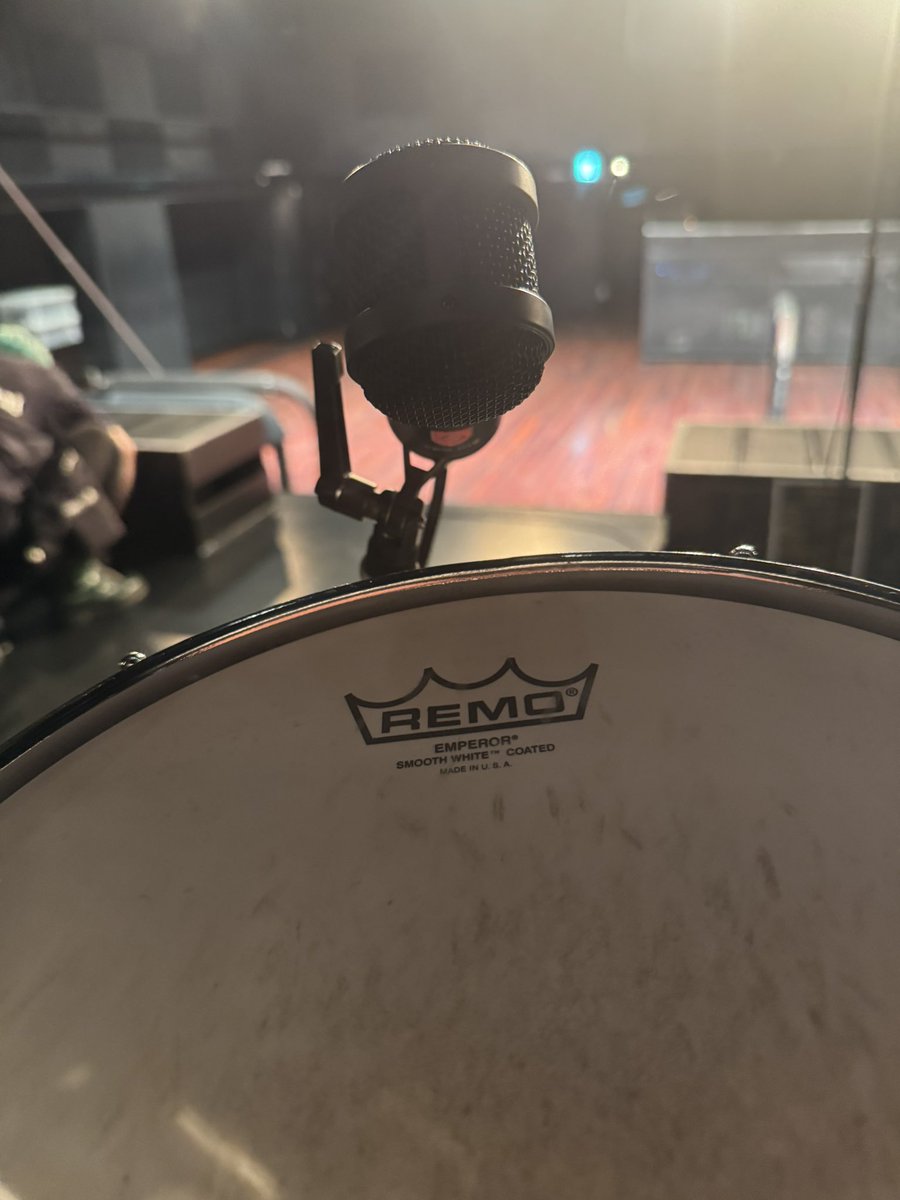 harryxxx226's tweet photo. 明日の叙景 WWWXの誠也さんsetには
#Lautenaudio のDrum MICSを
#キクタニミュージツク さんのご好意で
お借りして使用
SNARE MICは所有してますが
今回初出しのKICK MICも!
コレはたまらん音してました
高いけど欲しい1品🤤 https://t.co/ImkkNhsTTP