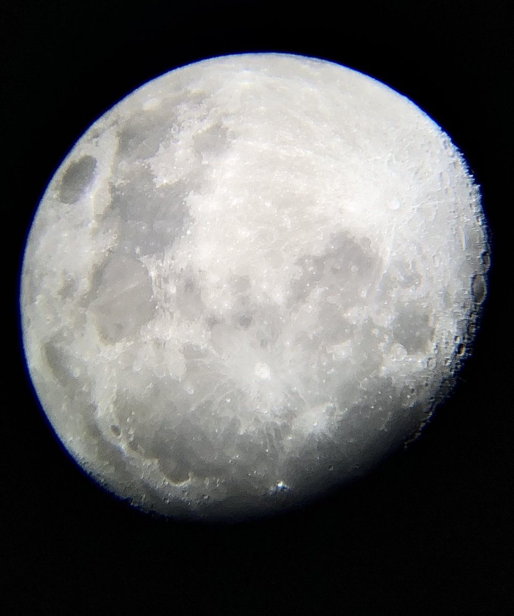 Impresionante 🌓 🇨🇱
<a href="/ALMAObs_esp/">Observatorio ALMA📡</a> <a href="/toro_an/">ana</a> <a href="/AstroAventura/">AstroAventura</a>