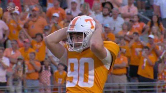 LILUZIVOL's tweet image. When someone asks me about the 2025 Tennessee Football team.. I’m going to show them these pictures