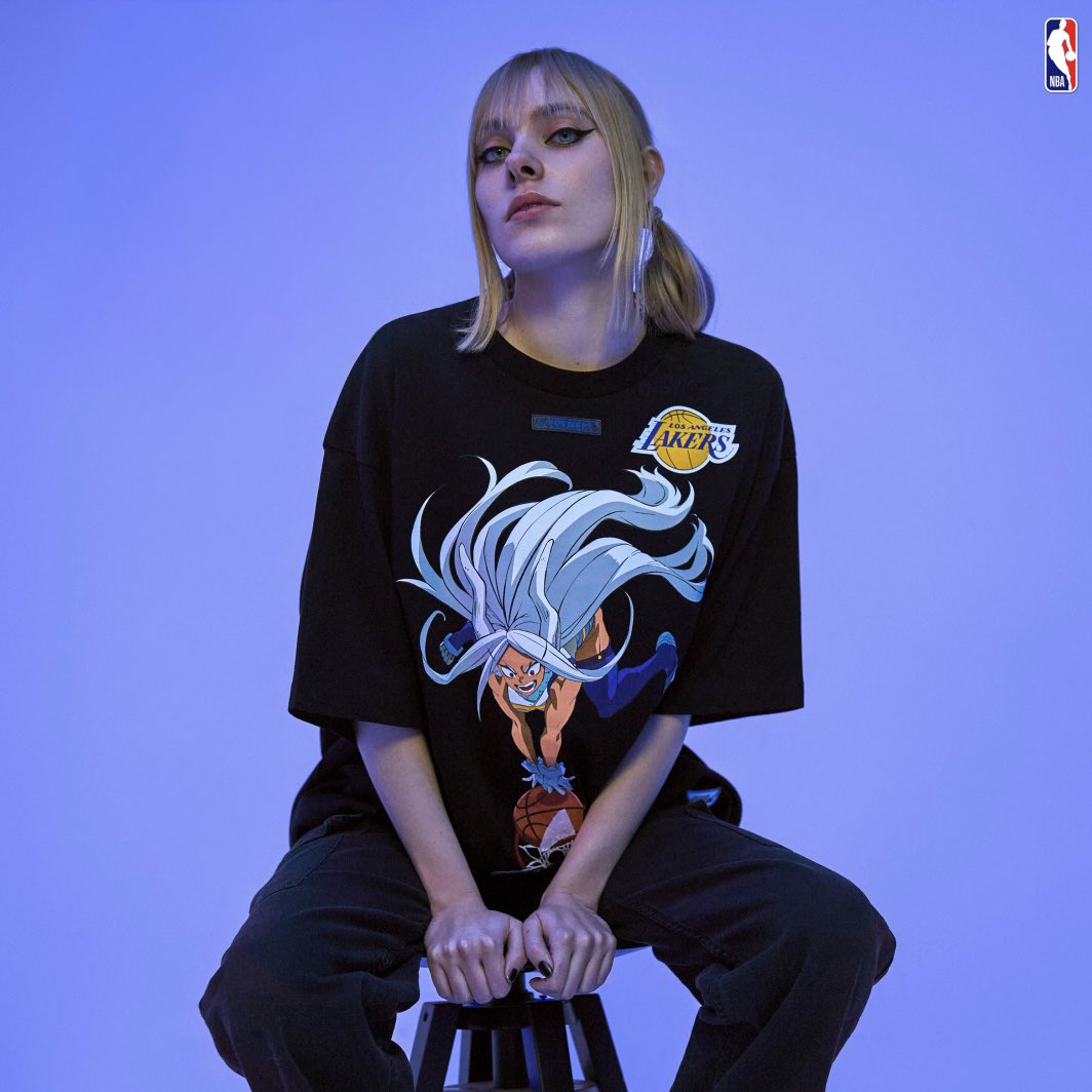 LakersStore's tweet image. LAKERS X HYPERFLY X MY HERO ACADEMIA🔥 The ultimate collab you didn’t know you needed. This exclusive drop is now available online &amp;amp; in-arena at @teamlastore for tonight’s game. These pieces are limited so make sure to grab yours before it’s too late! Link in bio #lakersstore