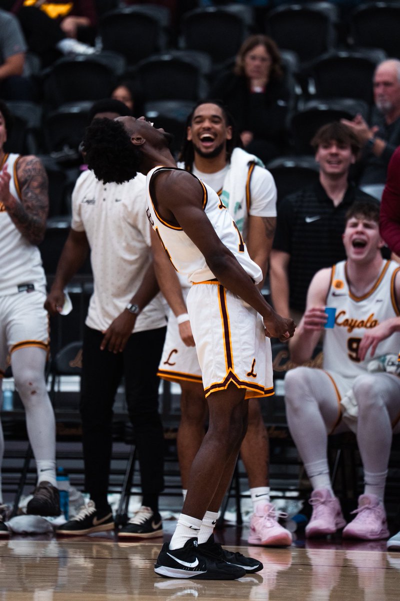 Loyola Men's Basketball tweet media