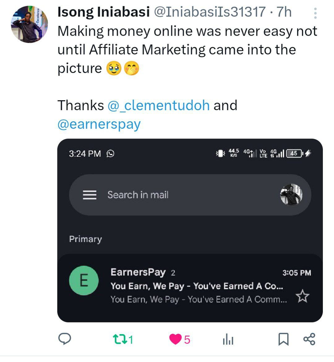 CoachSV_'s tweet image. First sale ✅
Beginner to earner in just days.
It’s amazing what happens when you take action instead of waiting.
Learn how 👇
wa.link/v0yrib
#EarnOnline #EntrepreneurMindset #HustleMindset