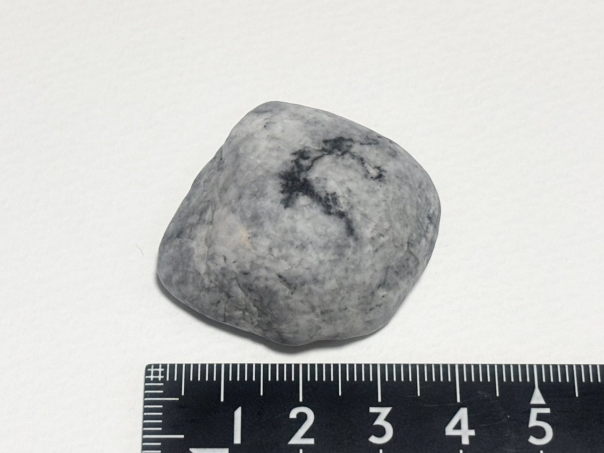 hamanasu_h's tweet image. 2025年10月18日採取
ヒスイ輝石岩(FMM鑑定済)
ラベンダービーチ
29.6g

黒いワンポイント(石墨？)がかわいい😊