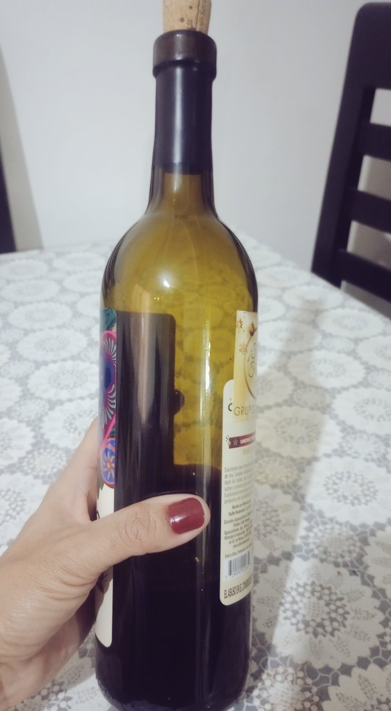 LeticiaNez14's tweet photo. No hay tinto malo. https://t.co/Tn53e5pDJI