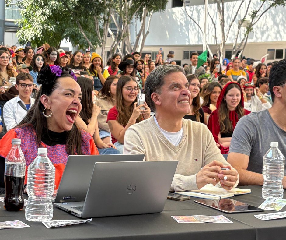 PrepaTecQro's tweet image. 👻 Desde el multiverso de los Pitbulls hasta los Trolls, la creatividad se apoderó de TecRROR 2025. Estudiantes, profesorado y equipo de LiFE vivieron una jornada llena de imaginación y alegría. 💙 #OrgulloTec #TecRROR2025
