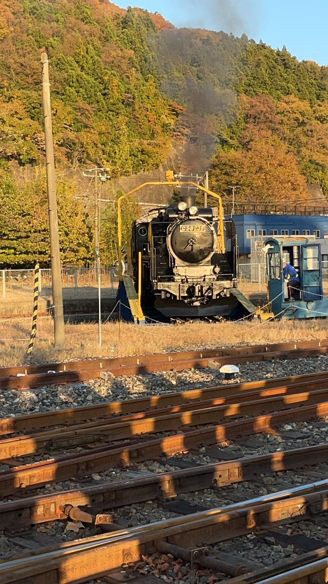 今日も頭の中で汽笛が鳴ってる頭おかしい人です