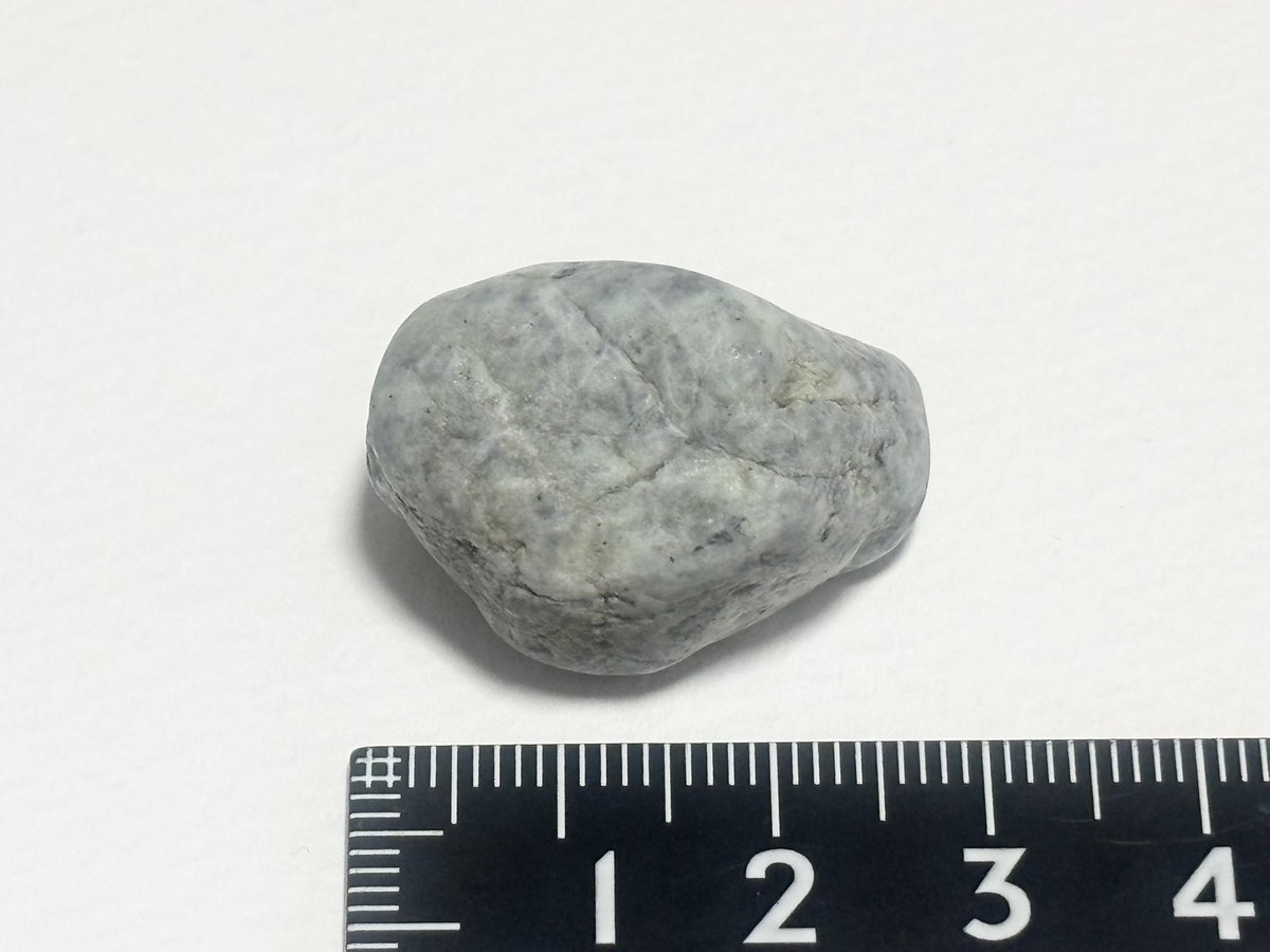 hamanasu_h's tweet image. 2025年10月12日採取
ヒスイ輝石岩(FMM鑑定済)
親不知海岸
14.0g

写真だと伝わりにくですが、少し薄い緑色が混ざっていて、ヒスイらしい質感をしています😌
