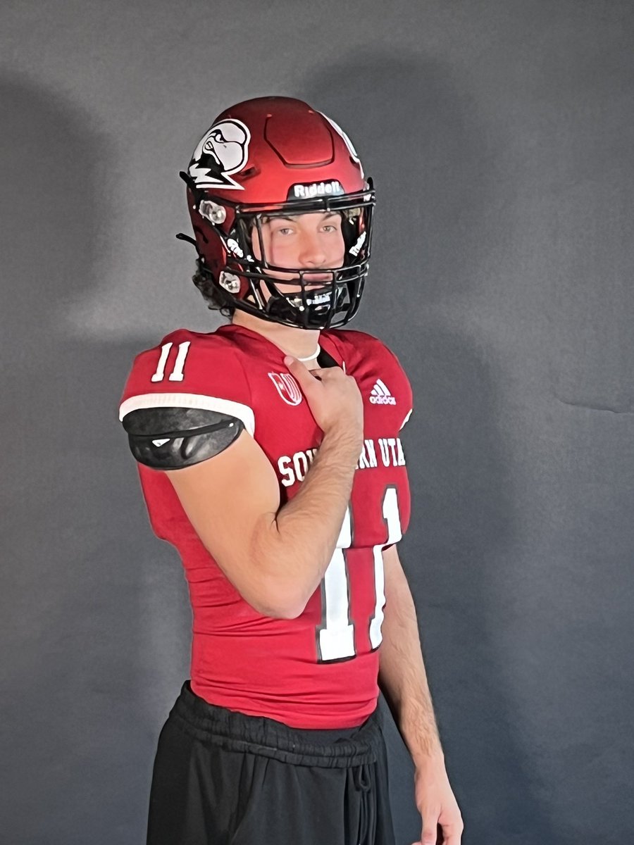 BeynonJaxon's tweet photo. What an awesome experience and game day @SUUFB_ !!!
Thank you @OGMacDC and @delanefitz for the invite and great experience.  
Can’t wait to be back! 

@FHS_PHOEN1X @d_fiefia @c_bangs @RogueKicking @Chris_Sailer @ThePuntFactory @NateLealaoSUU @CoachHuntSUU https://t.co/1IS7iRe4LH