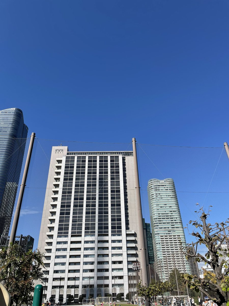 今日はここから！
都心の人工芝！