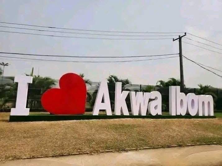 AkwaEnyin's tweet photo. Akwa Ibom is the land of greatness.
A home of peace ✌️ name after God.

We are uniquely positioned in the globe to the advantage of nature. 

Akwa Ibom is a home of homes 🏡 💕 https://t.co/8lFKMUVPFu