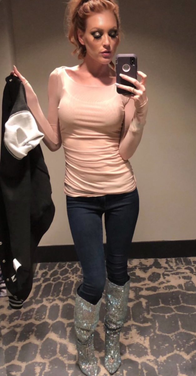 jennyRichards97's tweet photo. Hope you guys are having an amazing weekend ❤️😍 https://t.co/1ssgxCvGaV