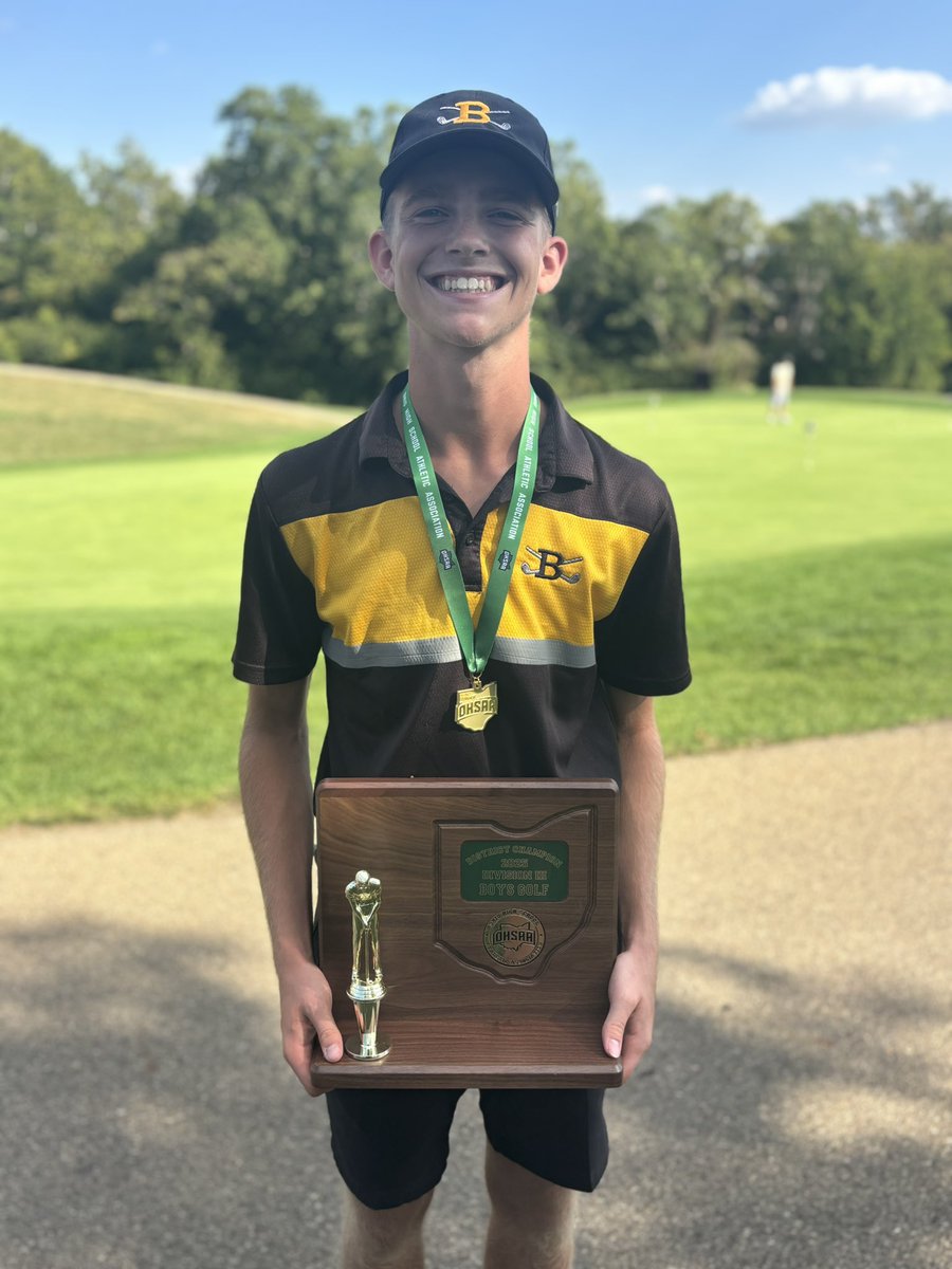 BotkinsGolf's tweet image. Some post season honors have been announced by @MiamiValleyGolf. 

⛳️ Congrats to @tregmeyer on being named to the All-Southwest District Second Team for D-2/D-3.

⛳️ Congrats to @MonninWill43948 on being named All-Southwest District Honorable Mention for D-2/D-3.