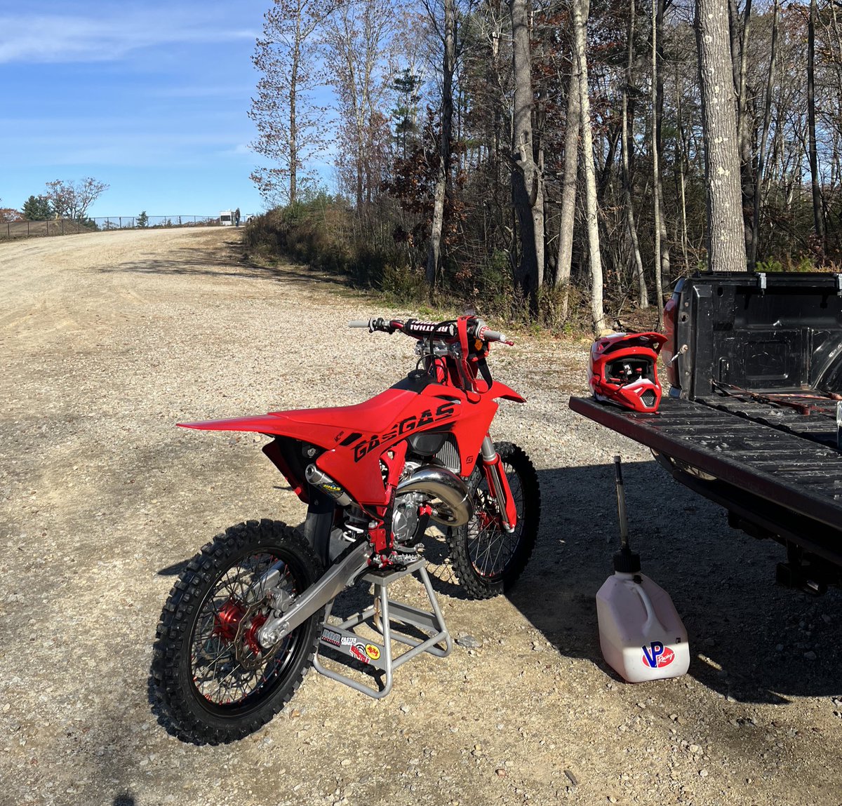 mike george (@mike__george) on Twitter photo 