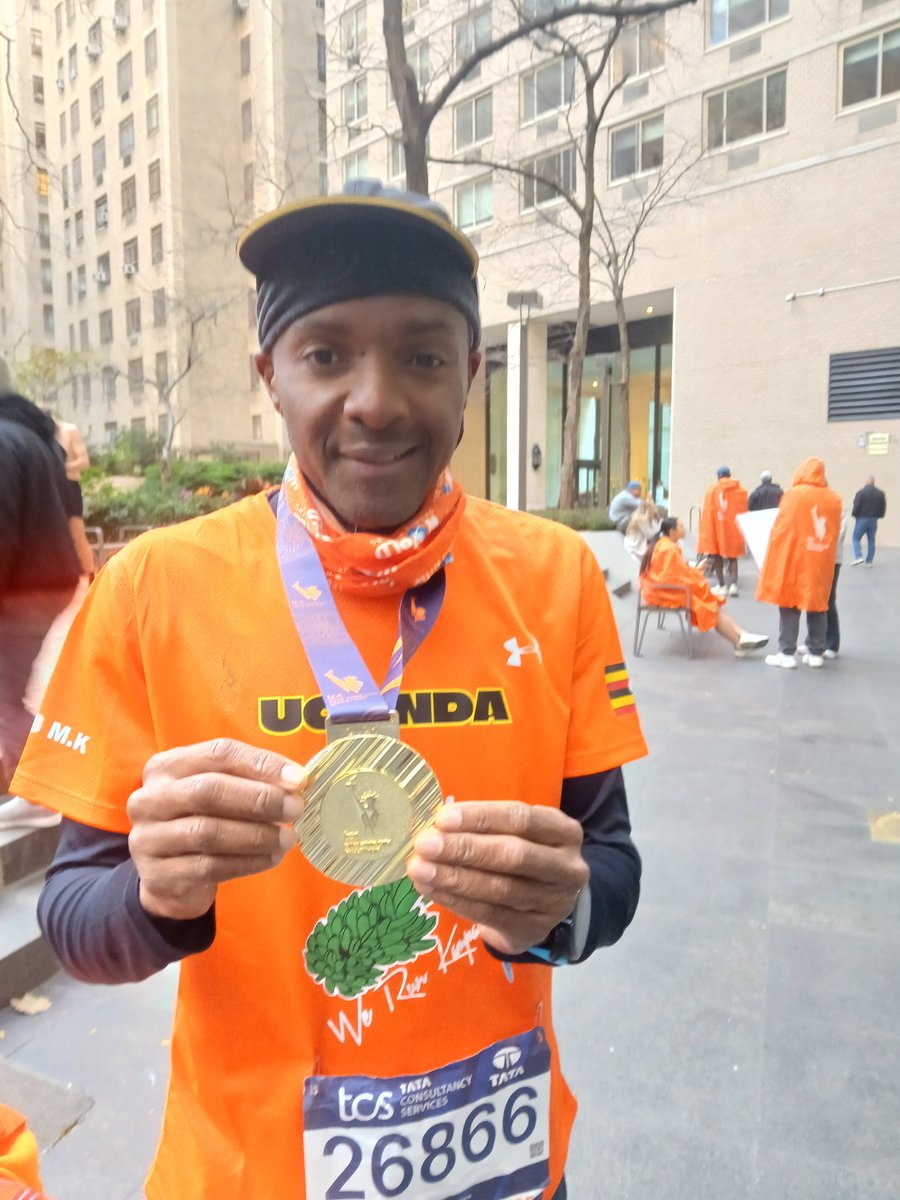 MusenzeChris's tweet image. What a fantastic way to end 2025! After Chicago  3:09 3 weeks ago, Today I have had fun on the  unforgiving  tough New York Course. 3:27 Like one said, it's not for taking refreshments @gutsybunch @teammatooke @RonAmega @enothMug @JuliusNkuraija @FredLutaaya1