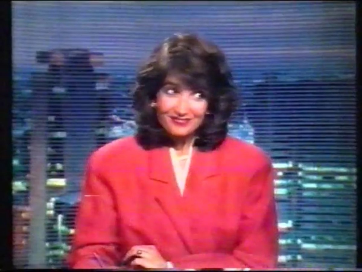 newsatsix1986's tweet image. The promotional clip for Public Eye; seen in S03E01, was spot on to the advertisements for #JanaWendt’s time on #ACurrentAffair in 1988 and 1989.

I have put together some screenshots from Helen and Jana’s clips for you to compare! 💖👸🏻🌟📺

#AnnaTorv #TheNewsreader