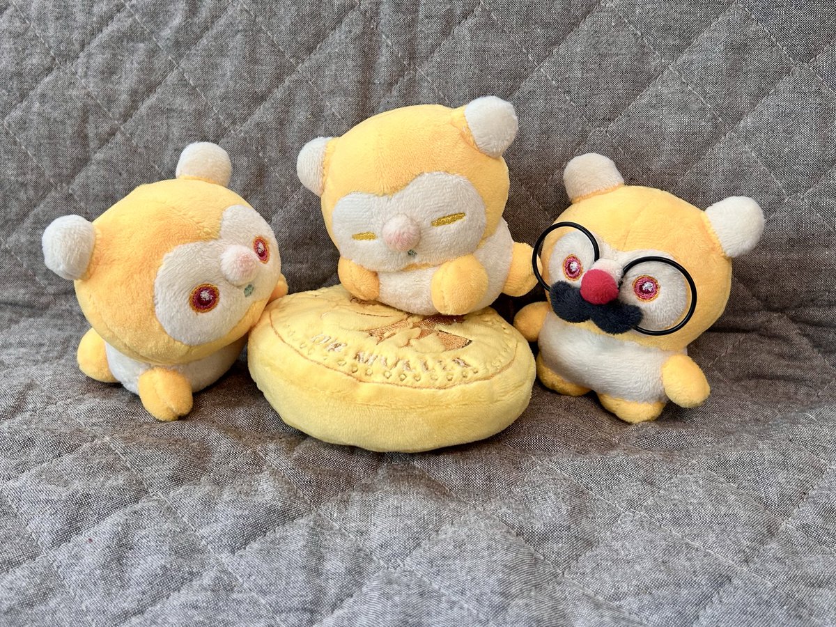 GPぬい出来ましたー💡
オーガさんに持たせたり、ドワピグちゃんのお昼寝場所になったり。

#リヴリーファンアート   #リヴリーアイランド   #ぬい活　#グッズプロ