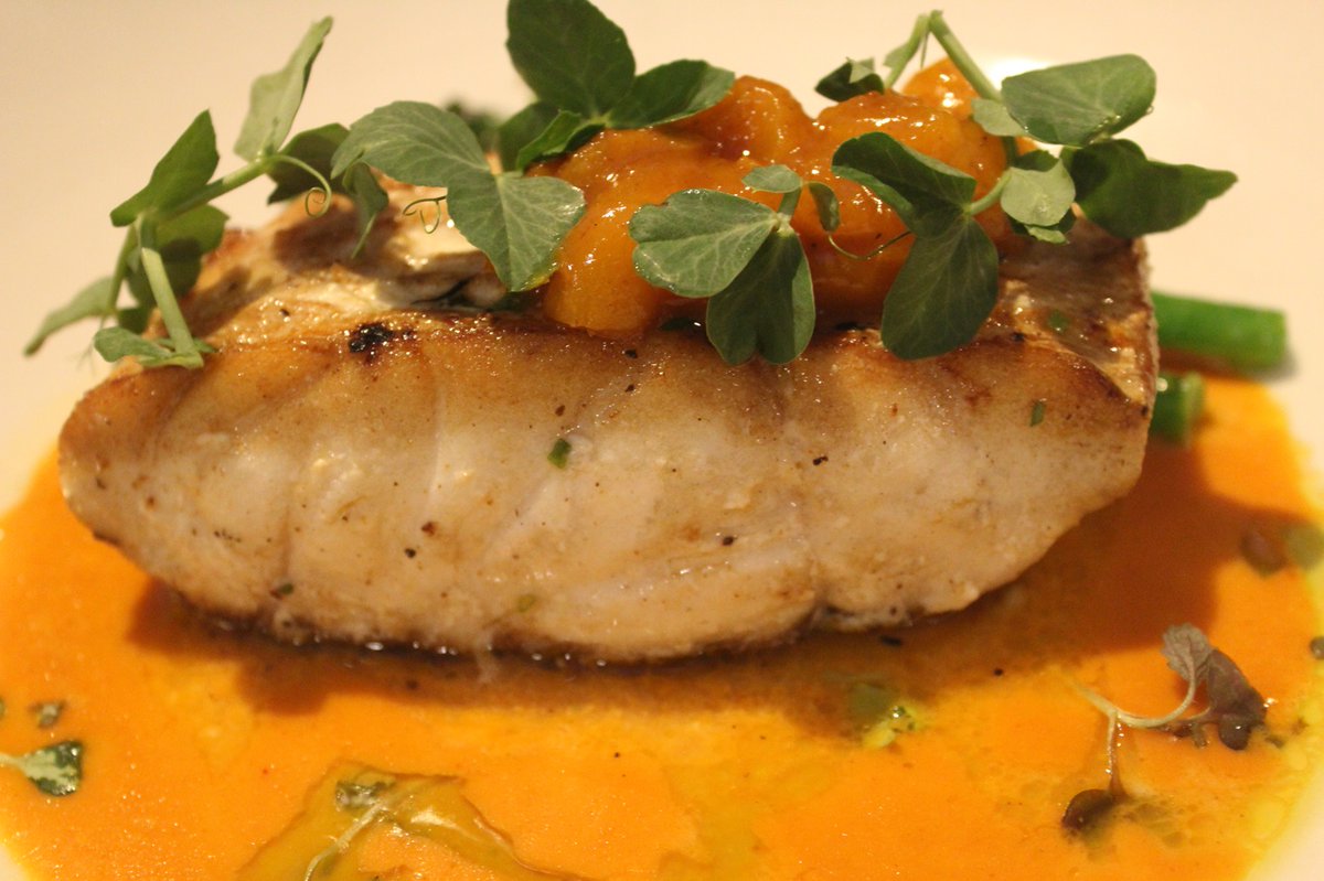 ZA_BonneVie's tweet image. Bring restaurant-level cuisine to your villa with a private chef and custom menu—perfect for food-loving travellers seeking luxury and privacy. #TravelSouthAfrica #PrivateChef #FineDining
bonnevie.co.za/2025/11/03/bes…