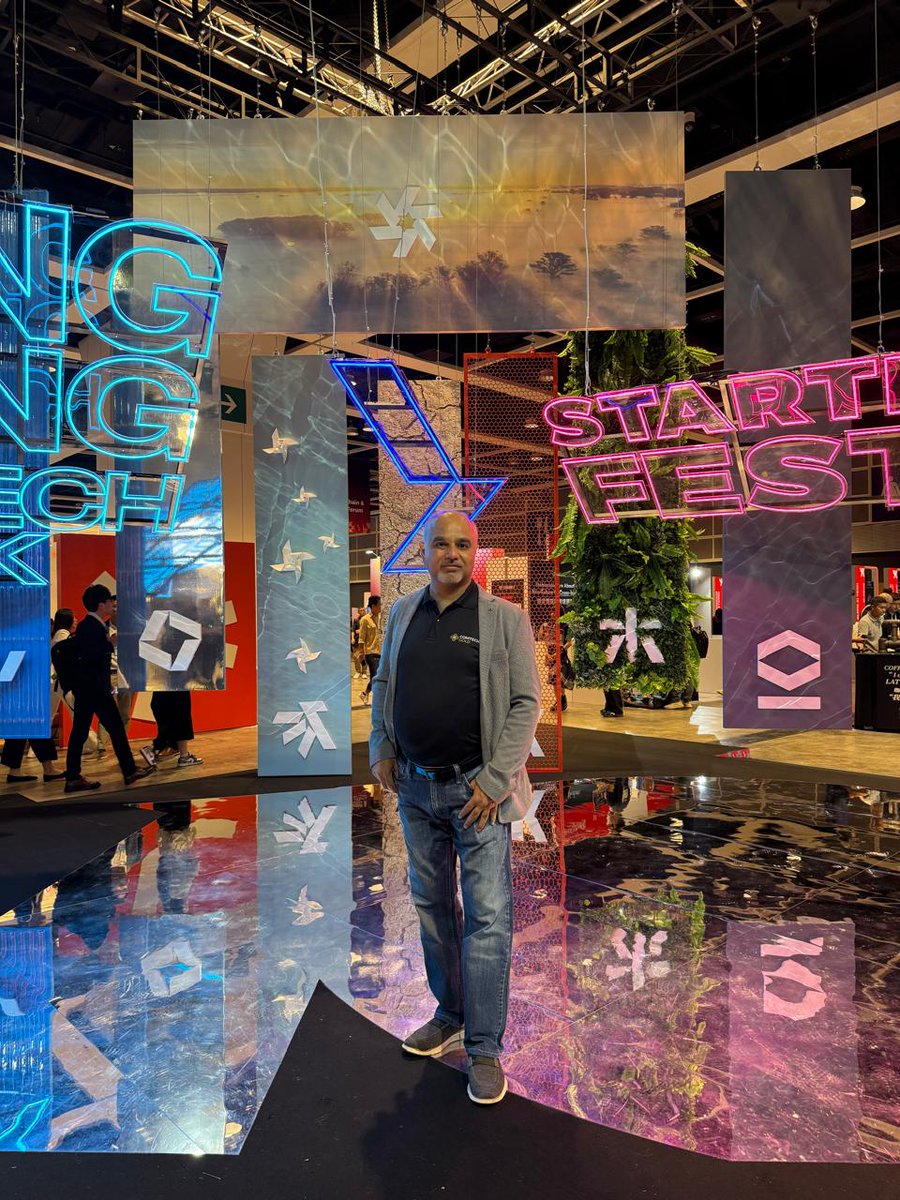 ComTechOfficial's tweet image. Meet ComTech Gold at Hong Kong FinTech Week 2025 🇭🇰
📅 3rd – 7th November 2025 | Hong Kong Convention &amp;amp; Exhibition Centre

A great week of innovation and collaboration as Mr. Jignesh Ved, Founder &amp;amp; CEO of ComTech Gold, and Mr. Lim Say Cheong, Independent Director, ComTech Gold,…