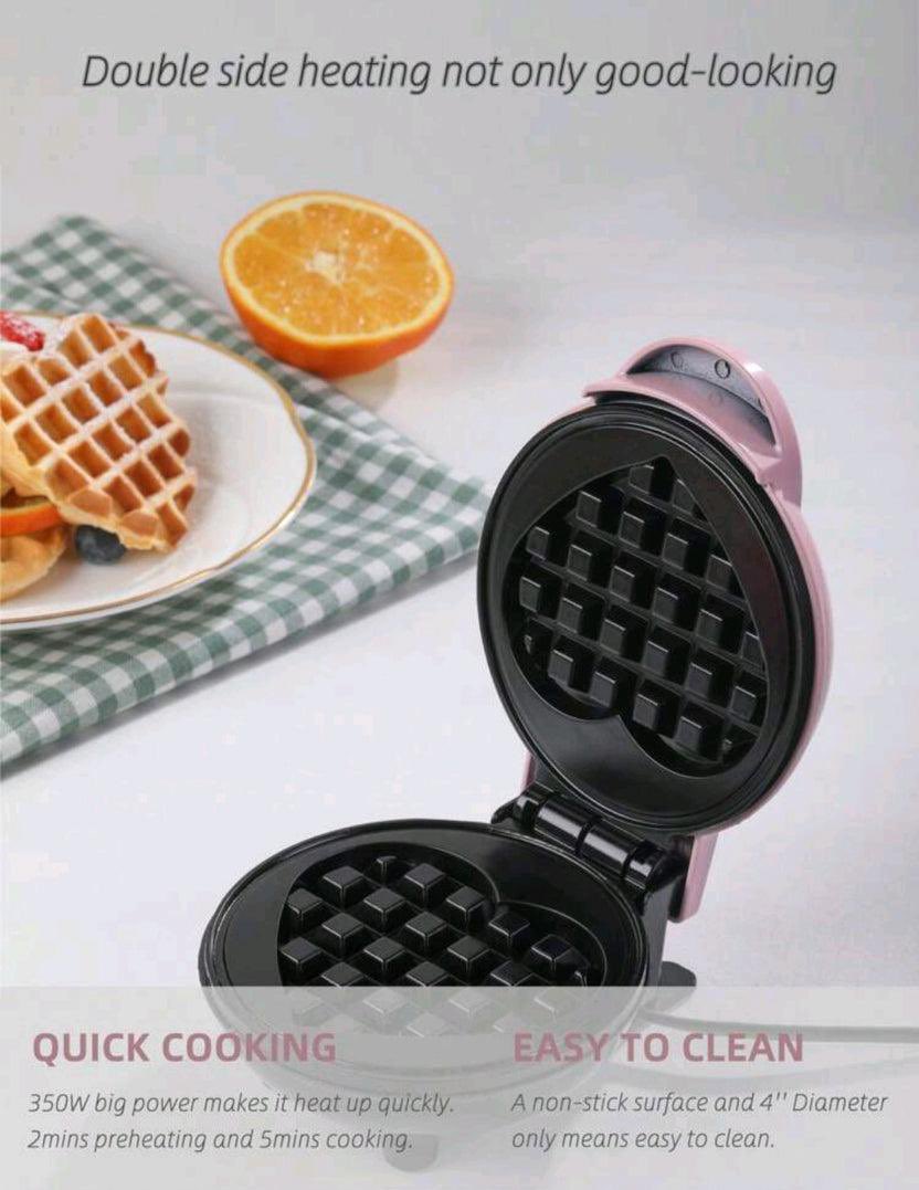 shoplumeluxe's tweet image. Mornings, made a little sweeter ✨

The Pink Heart Mini Waffle Maker turns breakfast into a love language; golden, warm, and perfectly shaped to start your day with a smile.💕 available soon on: shoplumeluxe.com 
#kitchenware #wafflemaker #breakfastinstyle