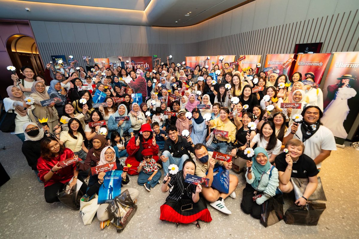 GSCinemas's tweet image. Huge shoutout to all the G-Dragon VIPs &amp;amp; FAMs who joined our Ultimate Fan Party in #ScreenX hall at Aurum Theatre, The Exchange TRX yesterday. 👑 Your energy was truly “#Power” level — pure madness and style! 💥🇲🇾

A massive thank you goes out to #BigBangMalaysiaMVIPFamily &amp;amp; GD