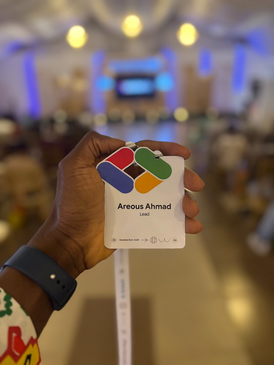 itzareous's tweet image. DevFest Ilorin 2025 was incredible! 3 days. Hundreds of amazing people. One unforgettable moment was @shollsman showing up to support our community. That meant the world to us. Huge thanks to every speaker who shared knowledge. My team @gdgIlorin, who made it happen, and all…