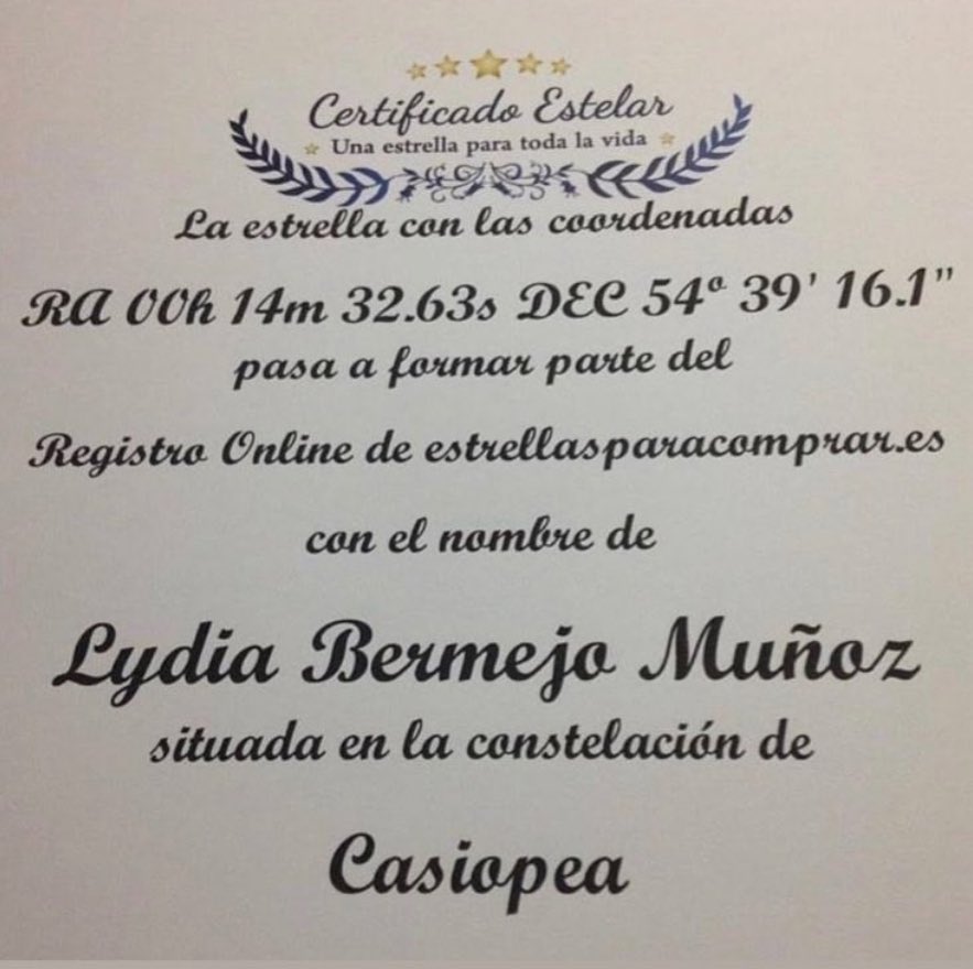 LydiaBermejoM's tweet photo. Ahora si puedo decir que tengo tres estrellas en el cielo. Mi padre , mi madre y este regalo con el que me han soeprendido.
Estarán juntos , lo sé. Por eso, siempre brilla el Sol! #luchadora #miestrella #amorinfinito❤❤️ https://t.co/9JR4hzypGO