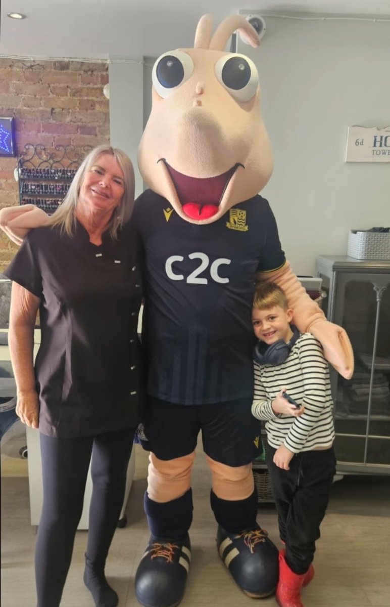 Yesterday I attended a local fundraiser raising money for a local family 💙