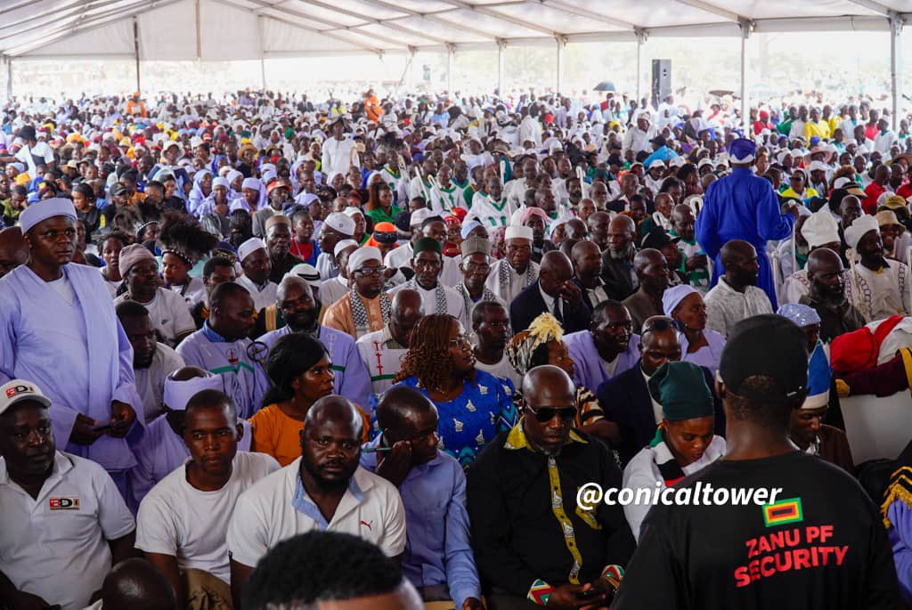 MishMugadza's tweet image. The Presidential Empowerment Fund Event 🇿🇼
Held in line with His Excellency President Dr. E.D. Mnangagwa’s vision of creating an empowered generation, as we journey together towards the realization of Vision 2030 — “An Empowered and Prosperous Upper-Middle Income Economy