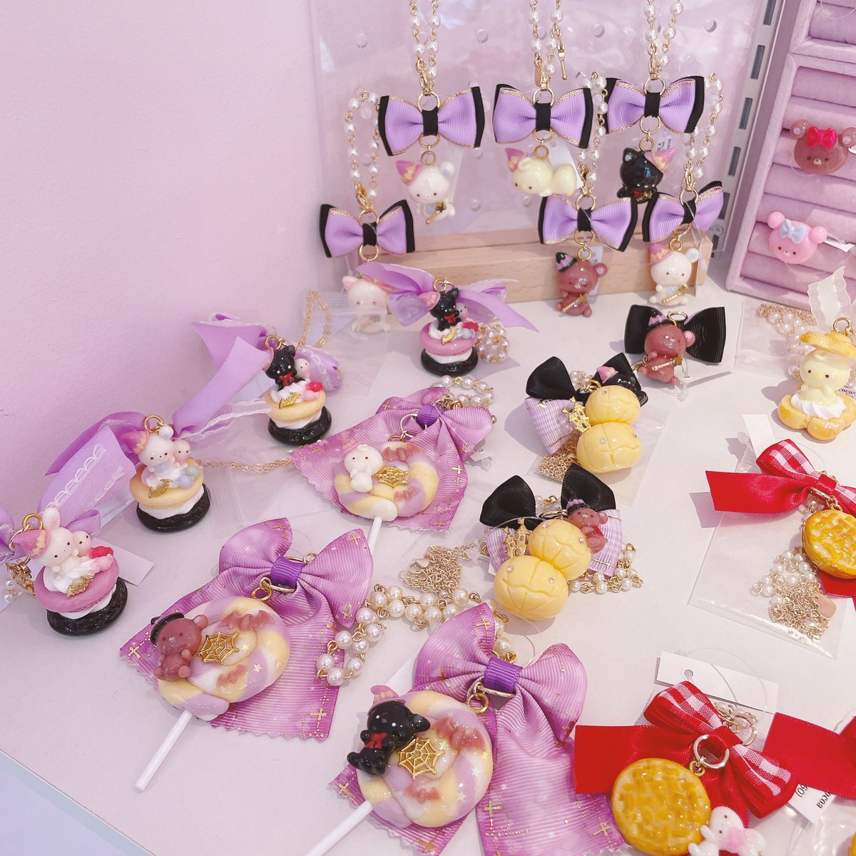 Kawaii__Stars's tweet image. Kawaii☆Stars SHOP❣️
池袋にて好評いただきました
一部のアイテム絶賛販売中💖

11/3
ただ今の店舗状況です♡

acocoa*cocoa with Meomiaさま

通販対応は18：00〜開始❣️
ご希望の作品に⭕️をつけて 
18:00以降にDMまでお問い合わせください♡