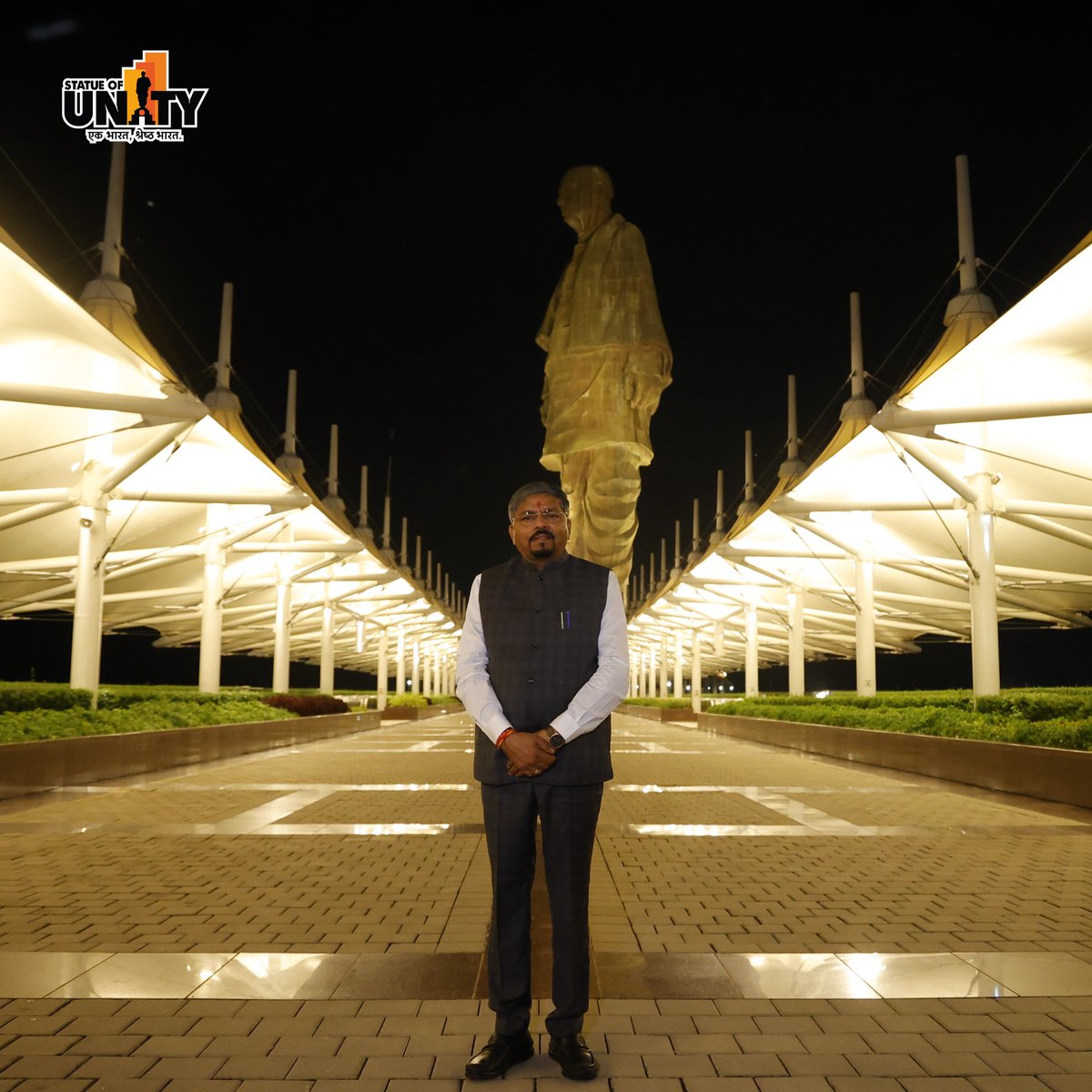 souindia's tweet image. Gujarat Cabinet Minister @NareshPatelBJP Patel visited the Statue of Unity and participated in the vibrant “Ekta Prakash Parv,” celebrating unity and cultural harmony. #EktaPrakashParv #StatueOfUnity #EktaNagar #150YearsOfSardarPatel