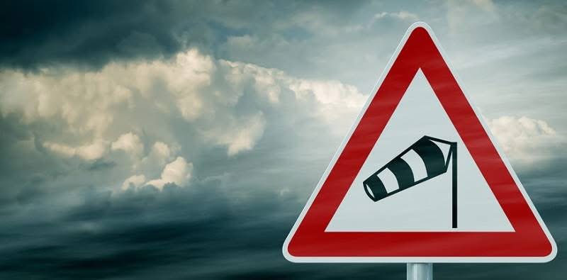 CumbriaCrack's tweet image. ⚠️ A66 closed to high sided vehicles due to strong winds ⚠️ 

The A66 is now closed to high sided vehicles between Penrith (M6) and Scotch Corner (A1M) due to strong winds.
National Highways are asking drivers to consider an alternative route such as the A69.

#A66 #CumbriaRoads
