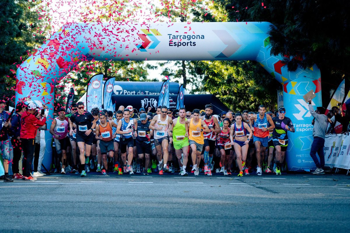 El Moll de Costa del <a href="/PortTarragona/">Port Tarragona</a> sempre al costat de l’esport. Avui am la Mitja Marató de Tarragona.
Benvingudes i benvinguts atletes a casa vostra!