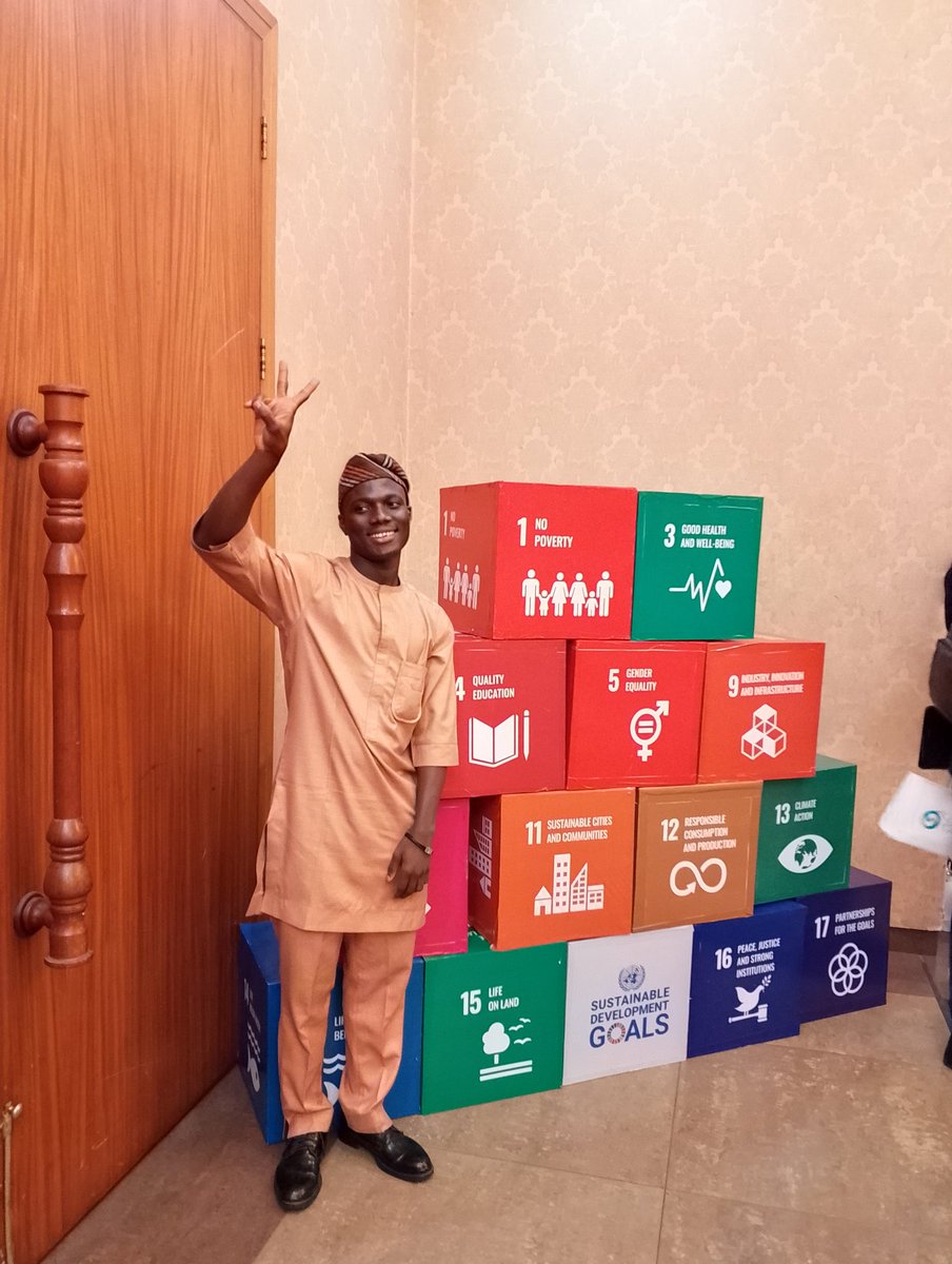 JudeOluwasola's tweet image. It was an honor leading the LASU SDG Youth Club delegates, alongside other executives, to the Sustainability Table Series hosted by Avant-Garde.

The event was truly inspiring with voices from across the world sharing ideas on sustainability, innovation, and climate action. 💚