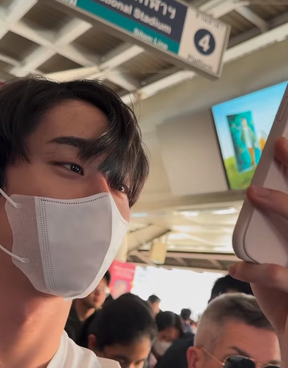 underthesamsky_'s tweet image. คนที่ถ่ายพี่เอสออกมาได้สวยเหมือนคนมีฟิลเตอร์ตามีไม่กี่คนหรอกแต่หนึ่งในนั้นคือวิลเลี่ยมอะ