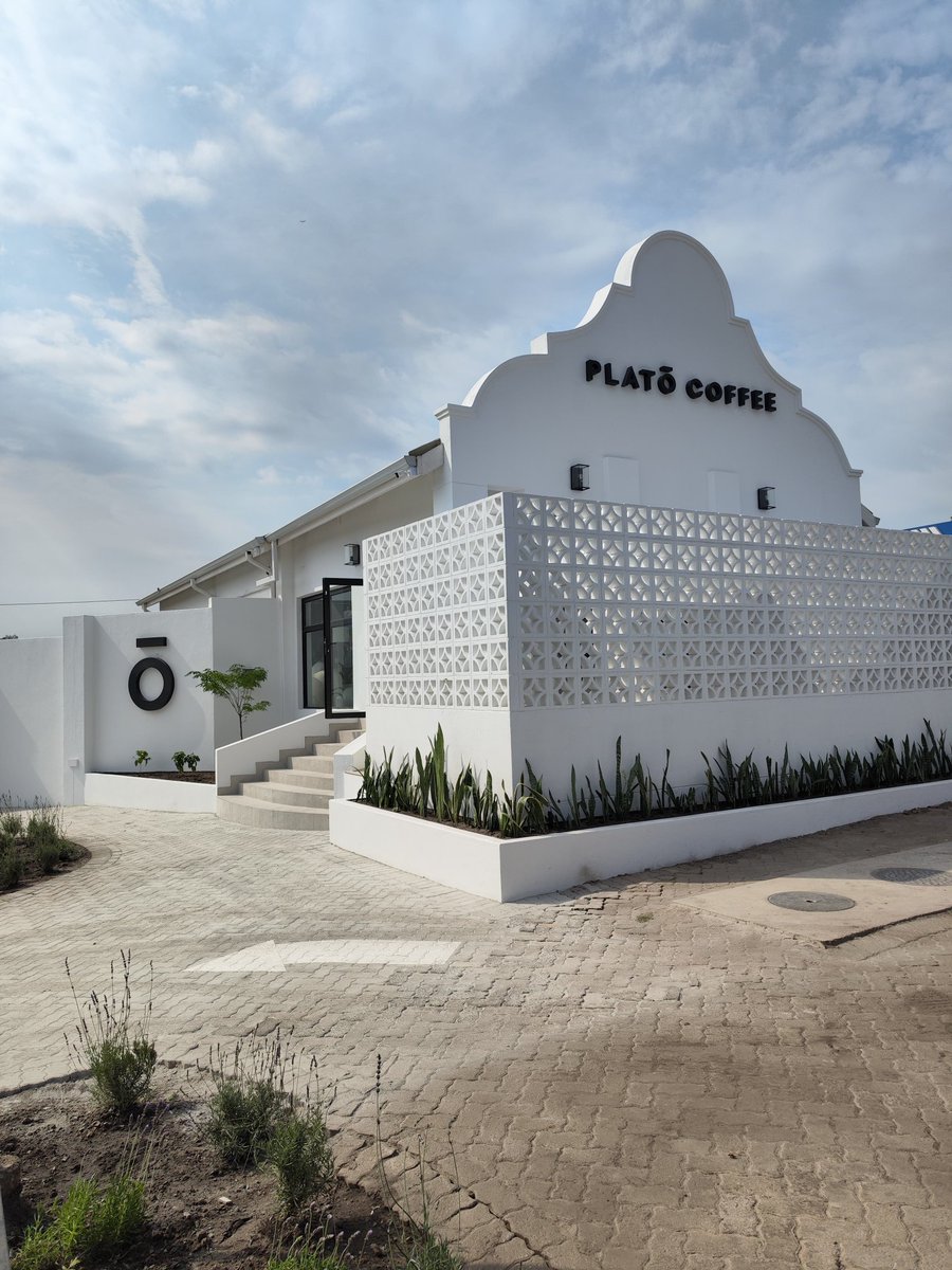 JoeyK_EDA's tweet image. Enterprise Road is where all the Action Is in HRE these days.

A new addition opened this morning.

South African 🇿🇦☕️ Coffee Chain, PLATO.

Joins Mozambik and LA PARADA on Enterprise Road.

Group of companies is growing.