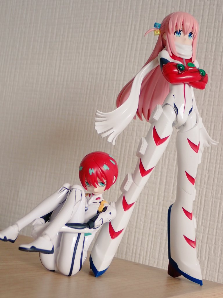 #11月になったのでフォロワーさんに自己紹介しようぜ
プラモの写真はなるべく自然光で
撮りたい人です(´・ω・｀)