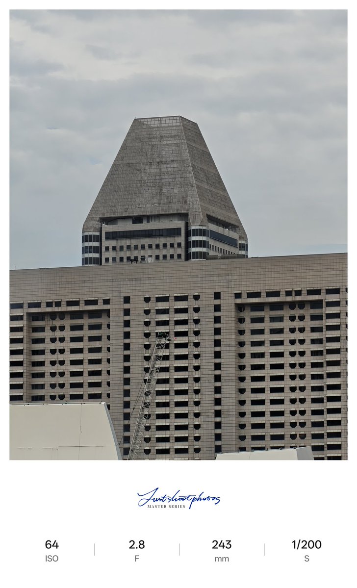 stufflistings's tweet image. Further.
243mm - 729mm.