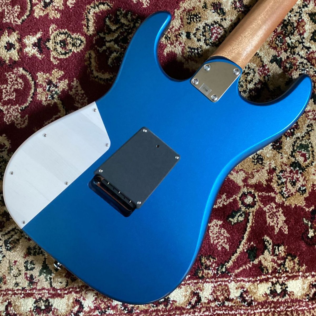 ☆MG4☆新品弦交換済☆美品☆BÙSKER'S ストラト ブルーM SSH☆ ☆MG4☆新品弦交換済☆美品☆BÙSKER'S ストラト ブルーM SSH MG4☆新品