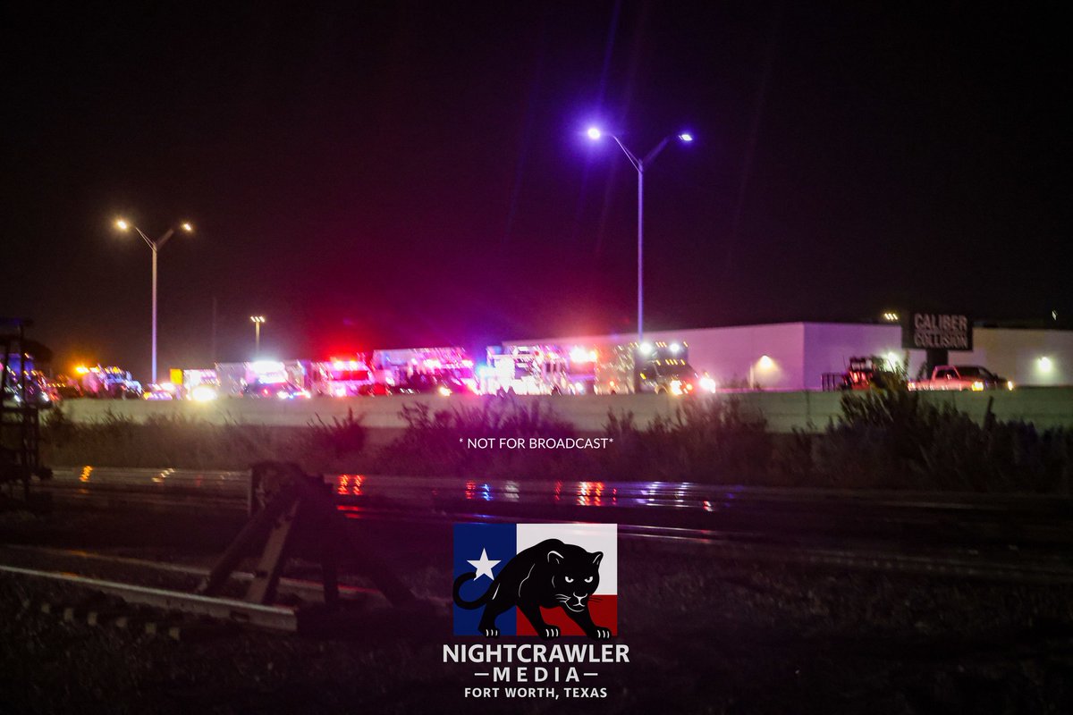 All west bound lanes of I-30 are closed I-35W due to a major accident that has left atleast 1 person critically injured in what appears to have ended up being a head on crash. More details available as FWPD finishes their investigation.