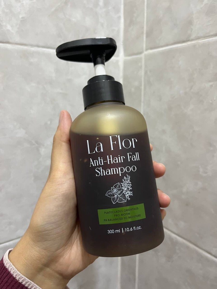 theothermimi_'s tweet image. I WISH I KNEW THIS EARLIER…no more rambut gugur. Rambut makin lebat makin panjang, lembut macam iklan shampoo 💯✨