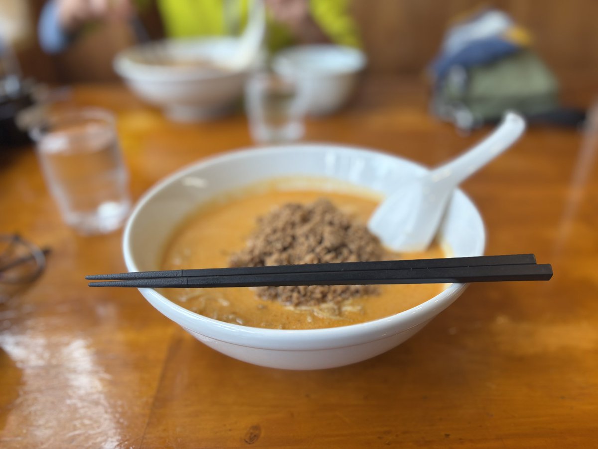 tyosukejs3's tweet image. 今日のランチは多摩サイ沿いにある太田屋さんの担々麺🍜

#担々麺