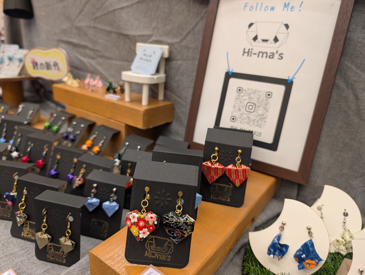 #ながはまPCF
2日目です！
雨がオープニングと共に止んでて凄い！
ながはまプロレスさんがパエリア作ってるらしい…食べてぇ…

Hi-ma'sブースは多目的ホールです！お待ちしております☺
会場：長浜まちづくりセンター
maps.app.goo.gl/QJxNh7iHxzF4fZ…