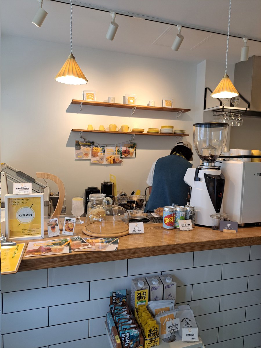 CyclelordChrom's tweet photo. 久しぶりにピナレロに乗ってCafe POTAへ☕
ロッキーさんがいます！！

#cafePOTA
#ロード https://t.co/I9R2ur51XX