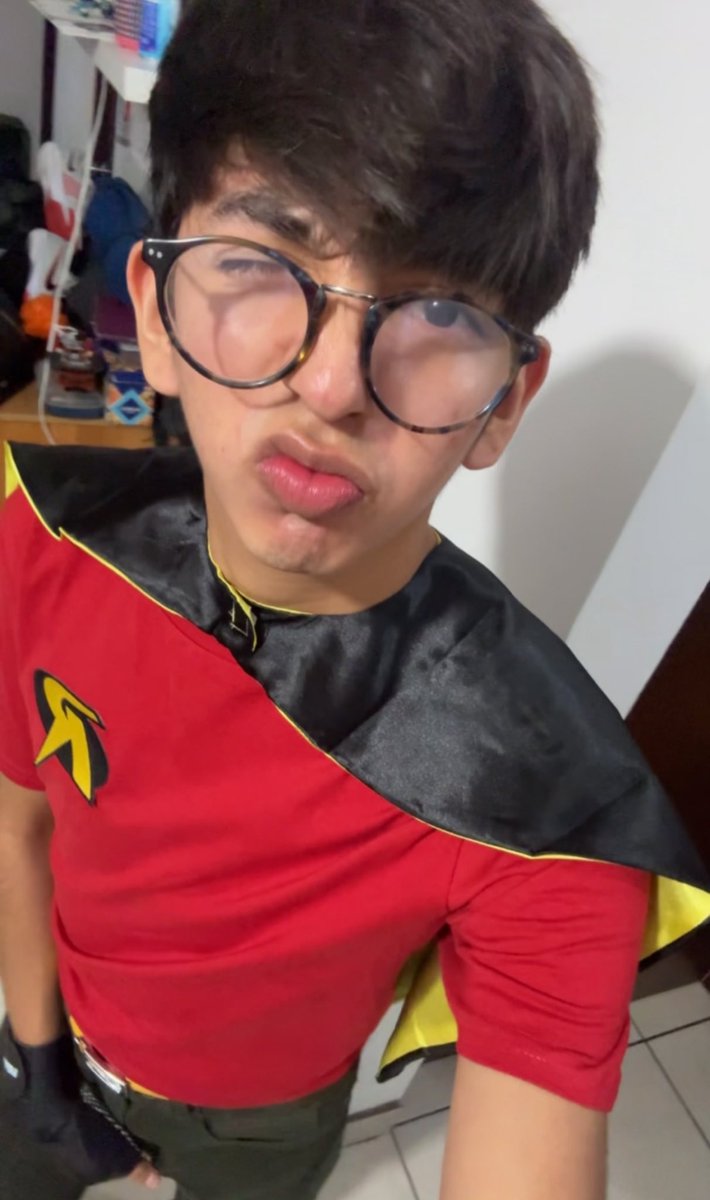 soyrodrigay's tweet image. Holy Halloween, Batman!