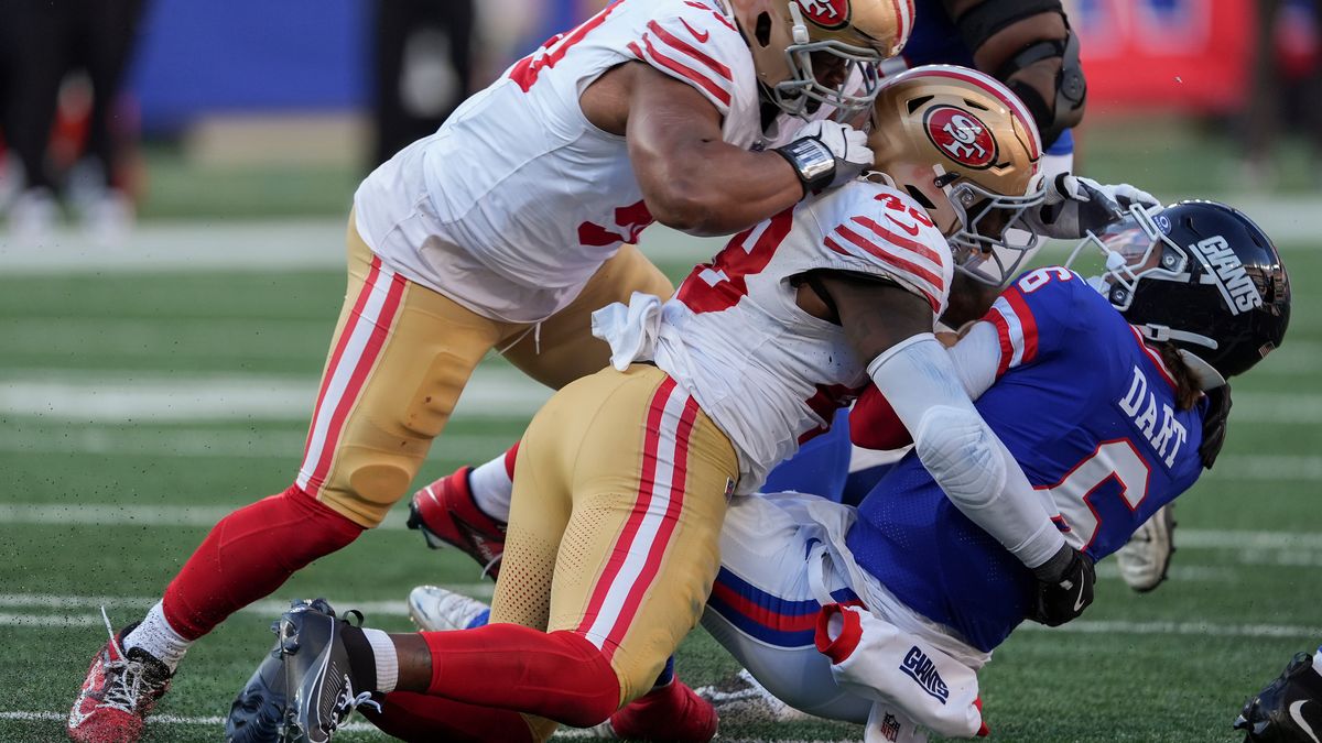 steviebreech's tweet image. San Francisco 49ers 34 New York Giants 24 FINAL Week  9 2025 #NFL #49ERS #GIANTS (6-3) ... youtu.be/NOOI9fVqUqo?si… via @YouTube