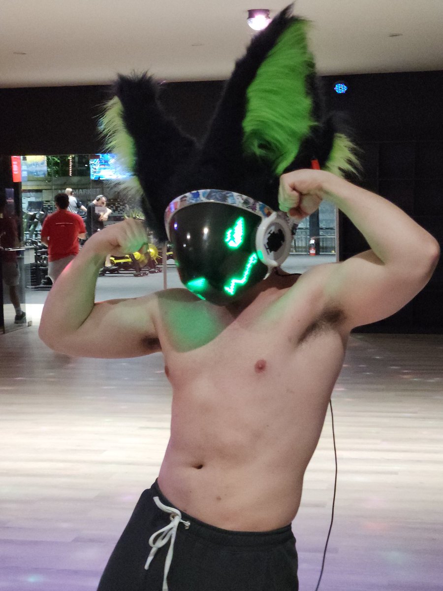 ProtoArk's tweet image. Starting a cut at 80 kg, check again in 3 months