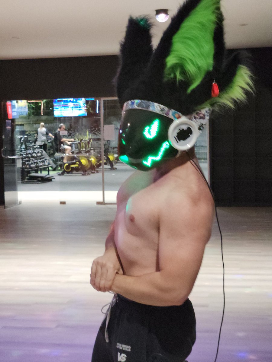 ProtoArk's tweet image. Starting a cut at 80 kg, check again in 3 months