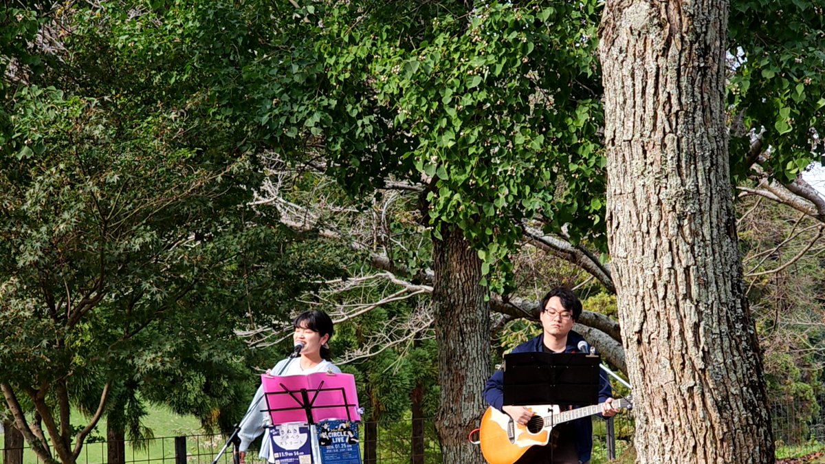 codefurukawa's tweet image. 昨日のお昼間は、カメリア温泉キャンプ場での「おとキャン△」に参加して来ました😊

自然に囲まれたとても素敵な場所でのイベントでとても居心地が良かったです😊

素敵なライブのラインナップで、見所満載でした✨

うえちゃんの海鮮丼も抜群でした😉👍

ミカコちゃん・カーズくん
お疲れ様でした☺